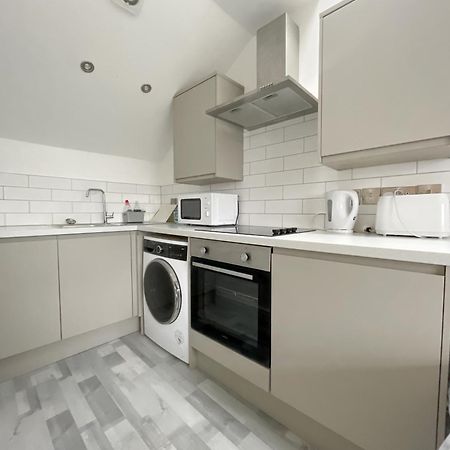 10Min To City - Free Parking - Private Studio - Contractor Friendly แมนเชสเตอร์ ภายนอก รูปภาพ