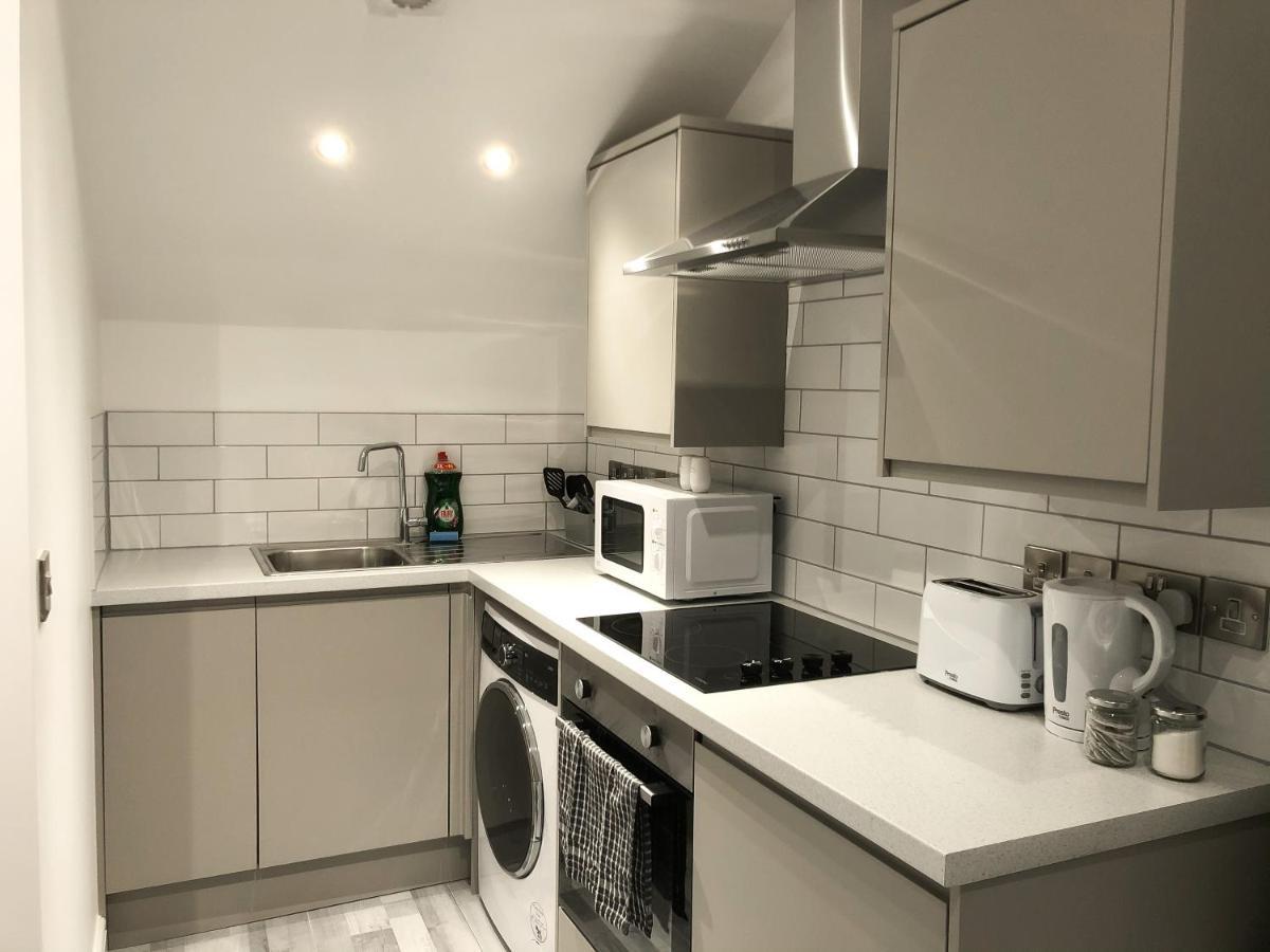 10Min To City - Free Parking - Private Studio - Contractor Friendly แมนเชสเตอร์ ภายนอก รูปภาพ